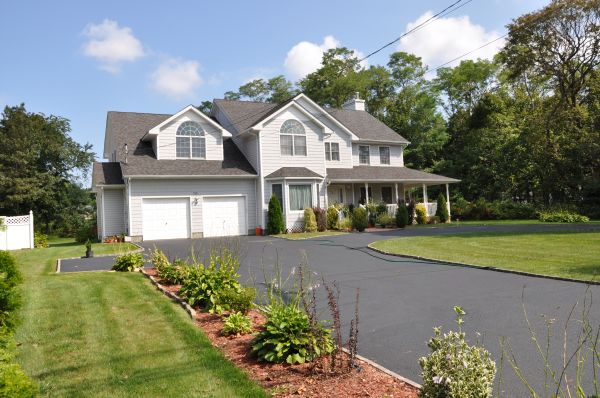 Cost of Driveway Resealing in Destin