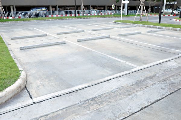 Cost of Parking Lot Resurfacing in Destin